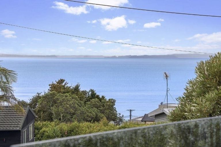 Photo of property in 103 Stanmore Bay Road, Stanmore Bay, Whangaparaoa, 0932