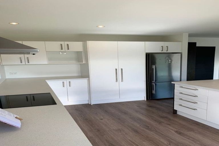 Photo of property in 55 Sequoia Way, Rangiora, 7400