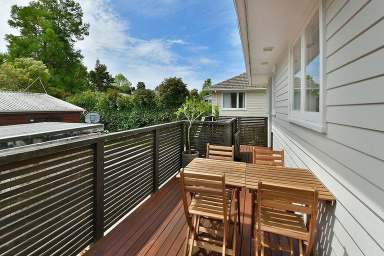 Photo of property in 1/5 September Place, Forrest Hill, Auckland, 0620