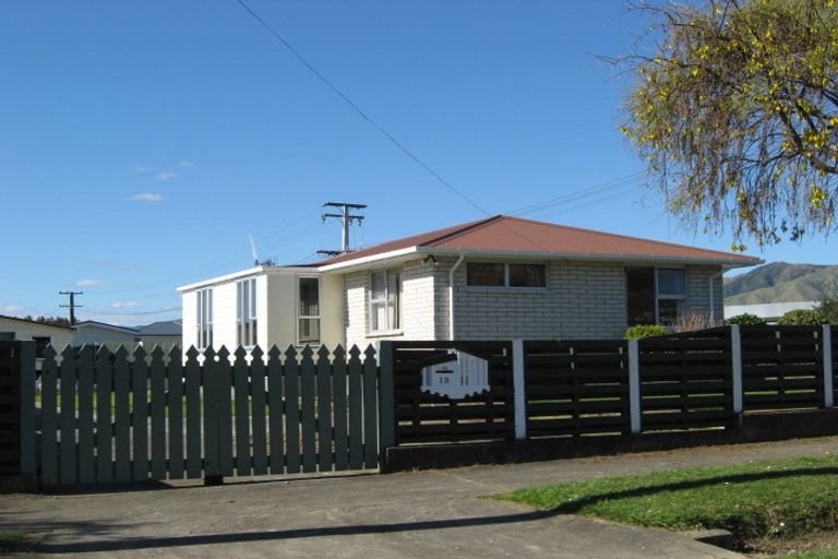 Photo of property in 13 Bovis Street, Shannon, 4821