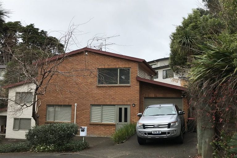 Photo of property in 16 Catrina Avenue, Birkenhead, Auckland, 0626