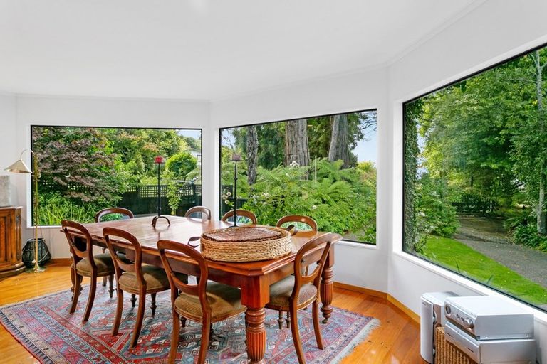 Photo of property in 28 Te Kopua Street, Acacia Bay, Taupo, 3330