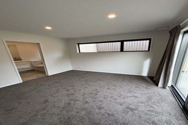 Photo of property in 10 Friesian Close, Jacks Point, 9371