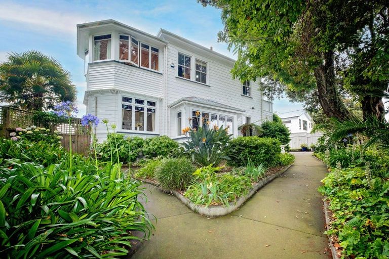 Photo of property in 14 Elizabeth Road, Bluff Hill, Napier, 4110