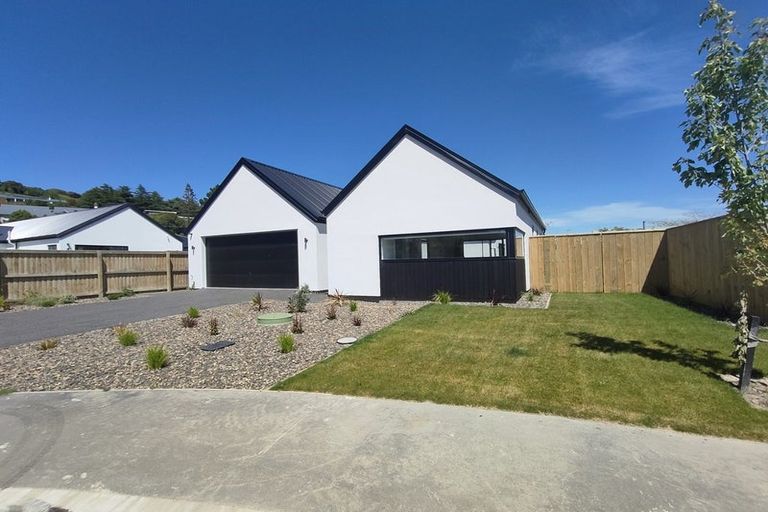 Photo of property in 21 Dray Place, Halswell, Christchurch, 8025
