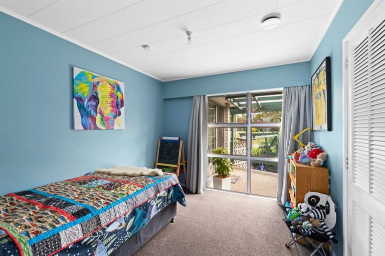 Photo of property in 110 Avondale Road, Taradale, Napier, 4112