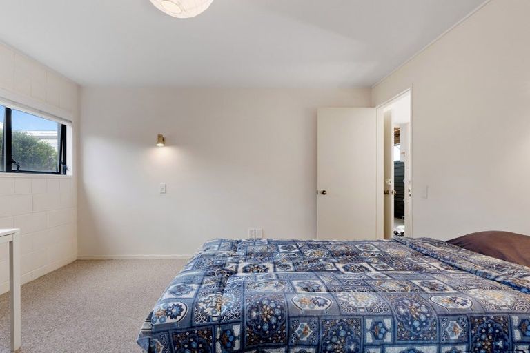 Photo of property in 1 Scenic Heights, Acacia Bay, Taupo, 3330