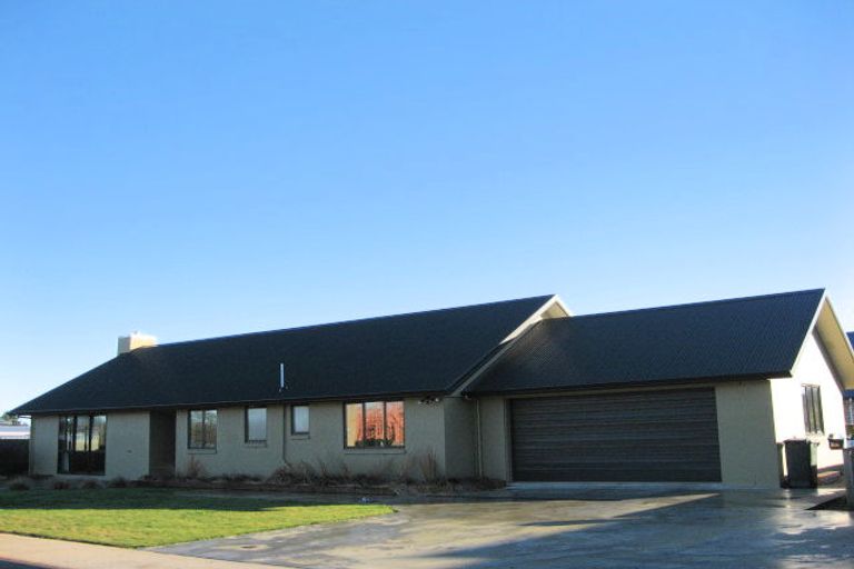 Photo of property in 30 Church Street, Winton, 9720