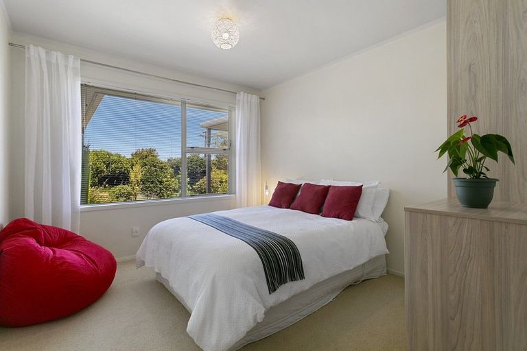 Photo of property in 1 Te Hatepe Avenue, Taupo, 3330