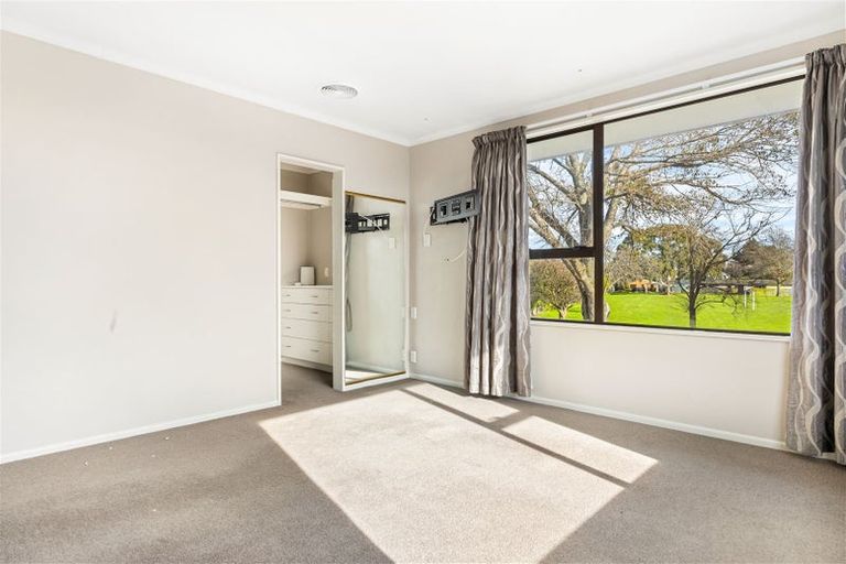 Photo of property in 23 Aileen Place, Upper Riccarton, Christchurch, 8041