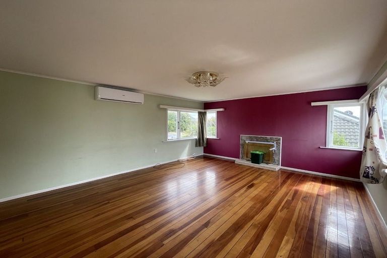 Photo of property in 65 Ocean View Road, Hillcrest, Auckland, 0627