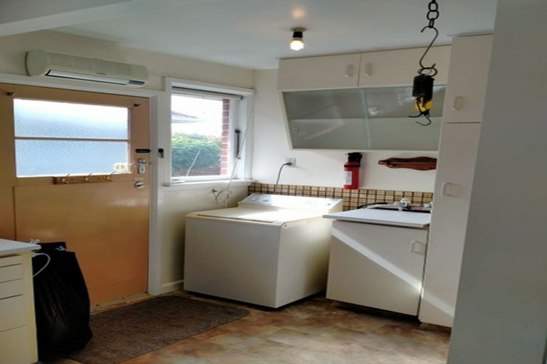 Photo of property in 46 Harris Crescent, Papanui, Christchurch, 8053