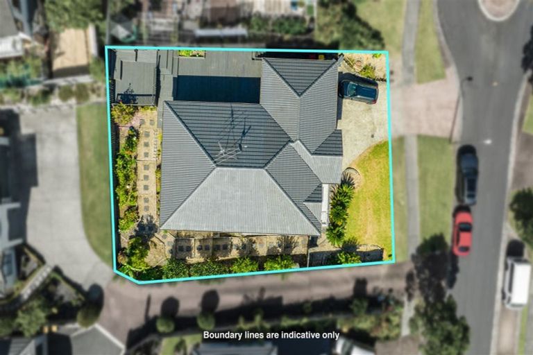 Photo of property in 76 San Valentino Drive, Henderson, Auckland, 0612
