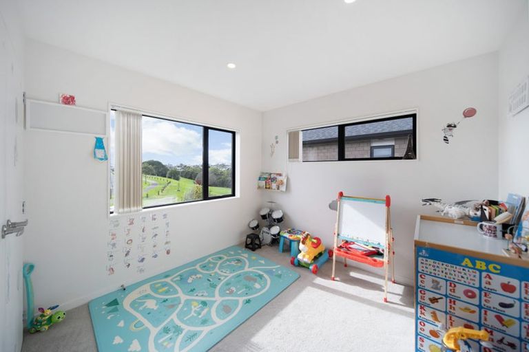 Photo of property in 6 Nga Waka Place, Mangere, Auckland, 2022
