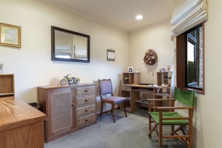 Photo of property in 42 Manor Park Drive, Pyes Pa, Tauranga, 3112