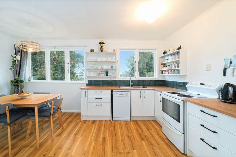 Photo of property in 7 Helena Street, Massey, Auckland, 0614