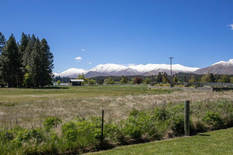 Photo of property in 4 Dwyer Place, Lake Tekapo, 7999