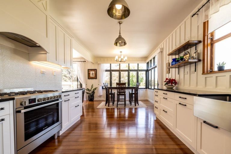 Photo of property in 14 Simla Avenue, Havelock North, 4130