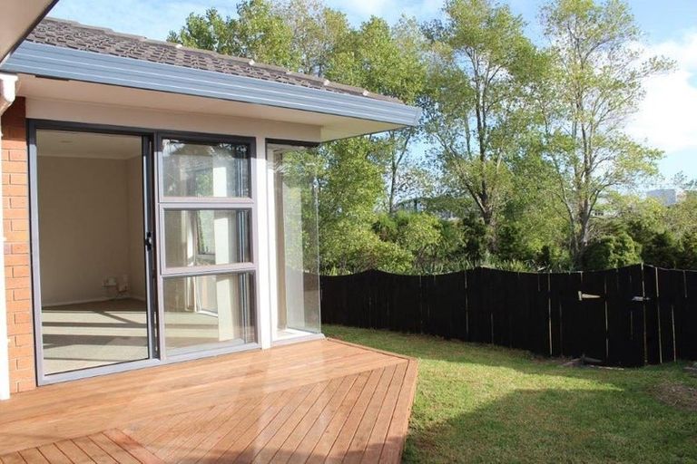 Photo of property in 2/21 Glanworth Place, Dannemora, Auckland, 2016