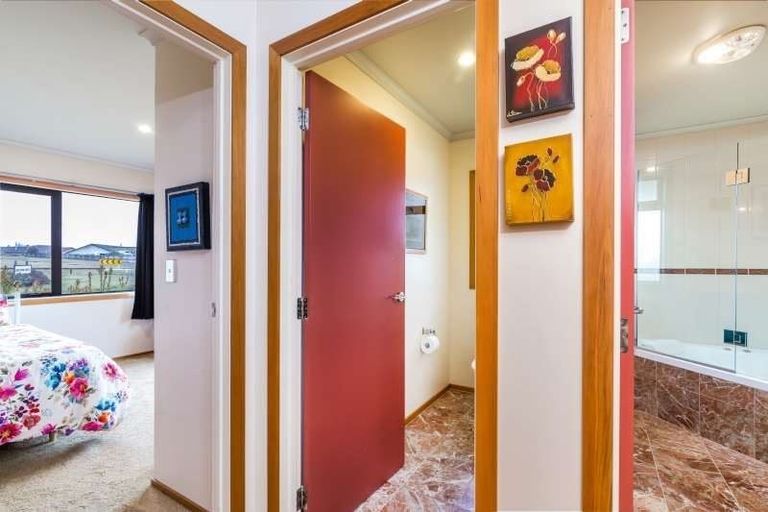 Photo of property in 2 Scott Drive, Nukuhau, Taupo, 3330