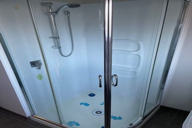 Photo of property in 15 Lucienne Place, Hillsborough, Christchurch, 8022