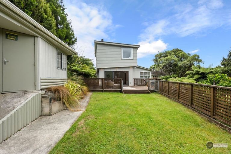Photo of property in 2/90 Howard Road, Point Howard, Lower Hutt, 5013