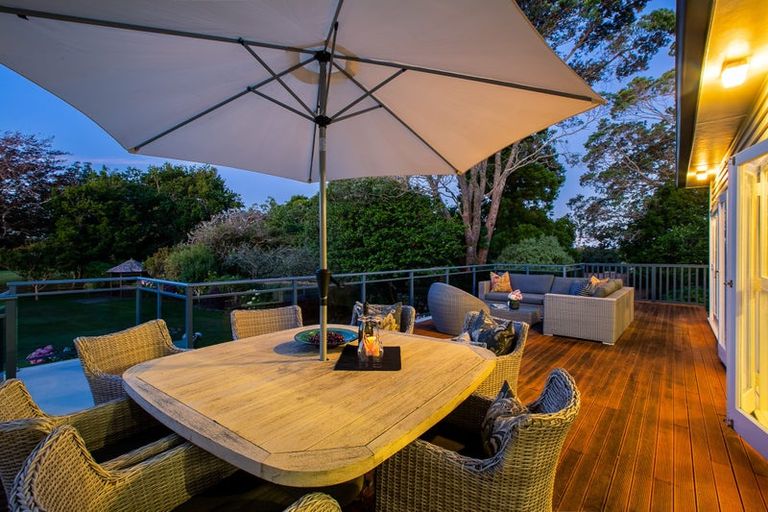 Photo of property in 331 Barrett Road, Omata, New Plymouth, 4374