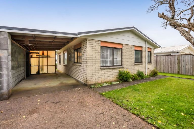 Photo of property in 14a Marchant Place, Westown, New Plymouth, 4310