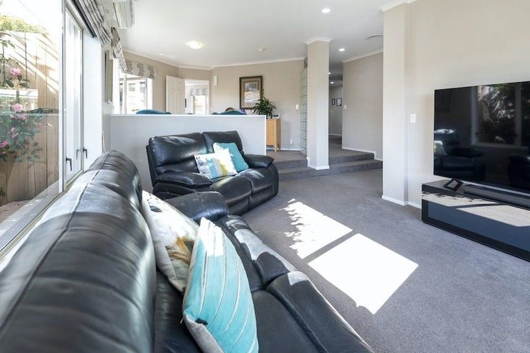 Photo of property in 2/16 Woodgers Way, Somerville, Auckland, 2014