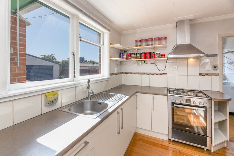 Photo of property in 348 Hills Road, Mairehau, Christchurch, 8013