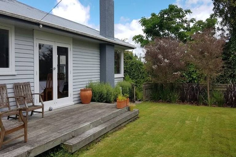 Photo of property in 21 Iles Road, Lynmore, Rotorua, 3010