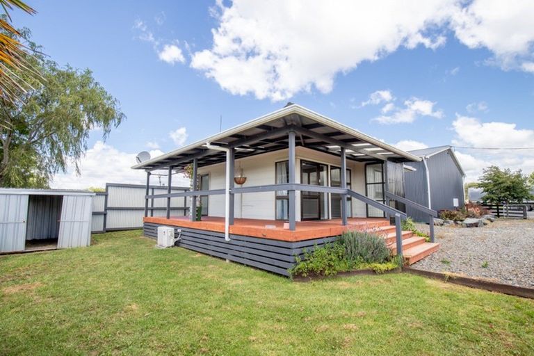 Photo of property in 2 Back Miranda Road, Waitakaruru, Thames, 3576