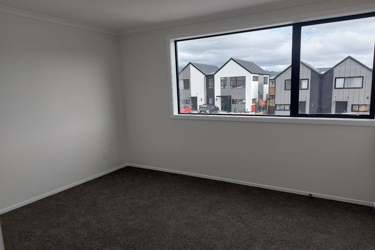 Photo of property in 10 Doug Jensen Street, Wallaceville, Upper Hutt, 5018