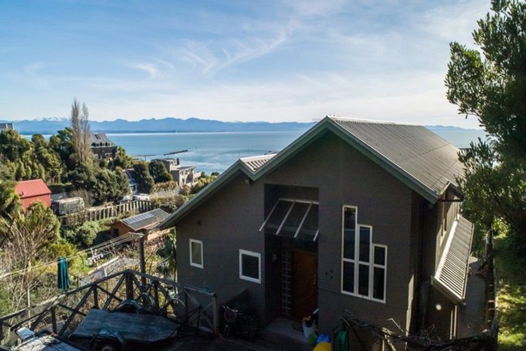 Photo of property in 37 Poynters Crescent, Stepneyville, Nelson, 7010