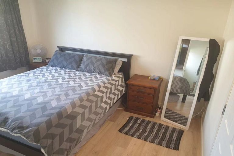 Photo of property in 6 Kumar Place, The Gardens, Auckland, 2105