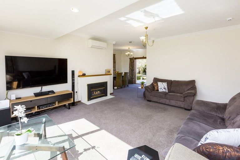 Photo of property in 32 Mcparland Street, Ebdentown, Upper Hutt, 5018