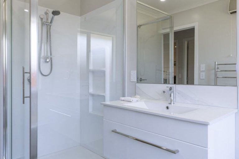 Photo of property in 15 Kamaka Street, Wharewaka, Taupo, 3330