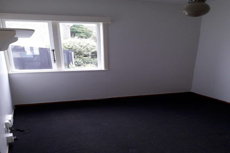 Photo of property in 11 Caroline Street, Mount Victoria, Wellington, 6011