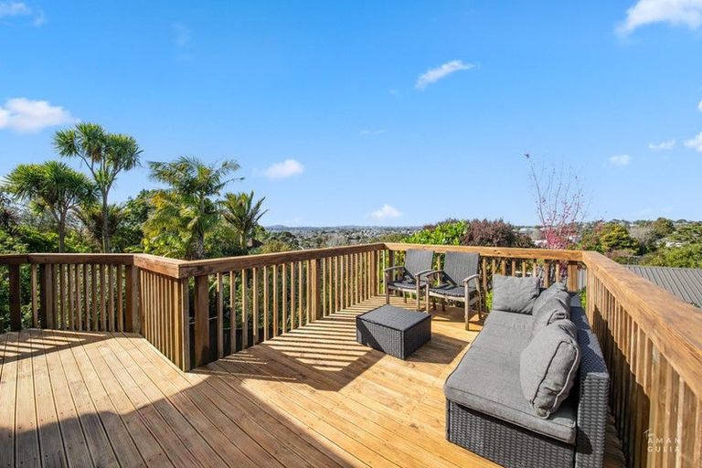 Photo of property in 186 Old Titirangi Road, Titirangi, Auckland, 0604