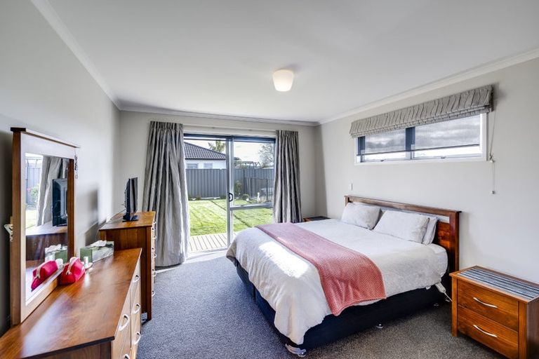 Photo of property in 10 Wanaka Place, Poraiti, Napier, 4112