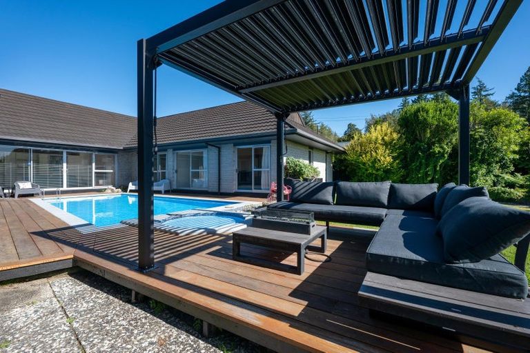 Photo of property in 8 Selwyn Road, Lynmore, Rotorua, 3010