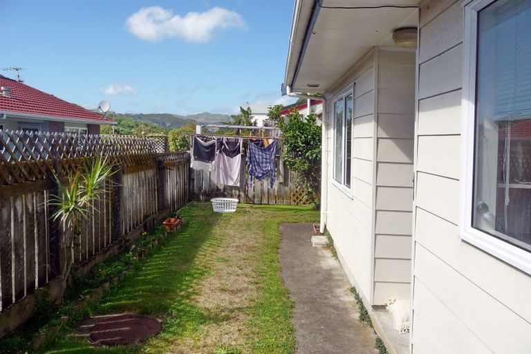 Photo of property in 2/63 Main Road, Titahi Bay, Porirua, 5022