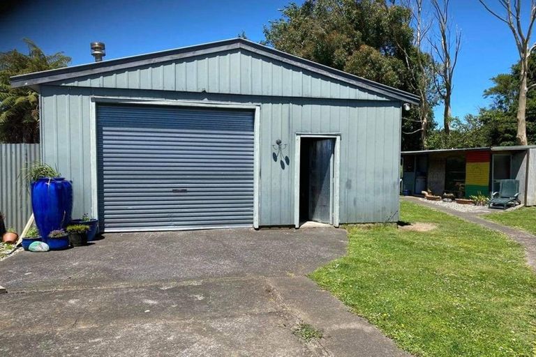 Photo of property in 25 George Street, Eltham, 4322