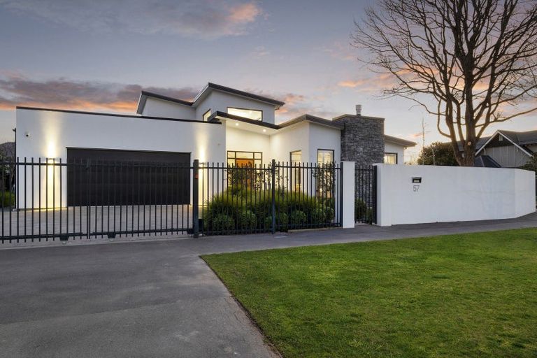 Photo of property in 57 Watford Street, Strowan, Christchurch, 8052