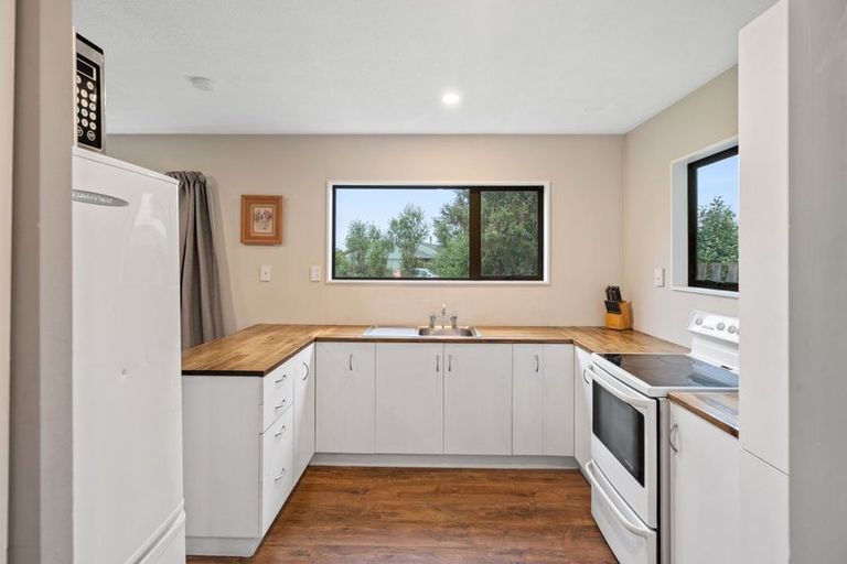 Photo of property in 6 Rimu Place, Oxford, 7430