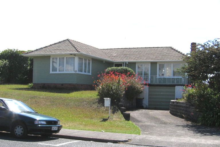 Photo of property in 111 Sunrise Avenue, Murrays Bay, Auckland, 0630