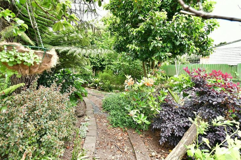 Photo of property in 47 Waipani Road, Te Atatu Peninsula, Auckland, 0610