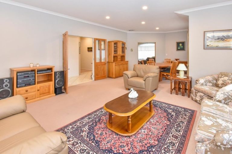 Photo of property in 4 Parkhaven Drive, Rosehill, Papakura, 2113
