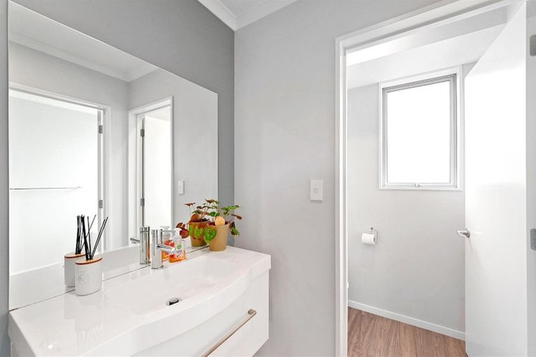 Photo of property in 30 King Street, Coalgate, 7673