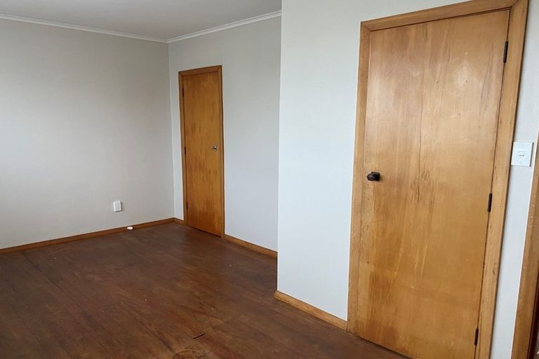 Photo of property in 42-44 Cheshire Street, Cannons Creek, Porirua, 5024